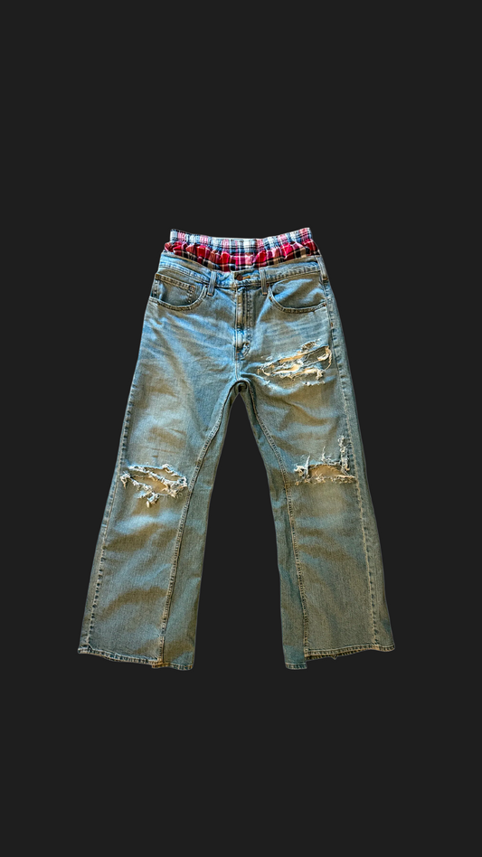 SAGGING BOOTCUT DENIM